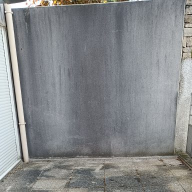 Mur en crépis avant softwash