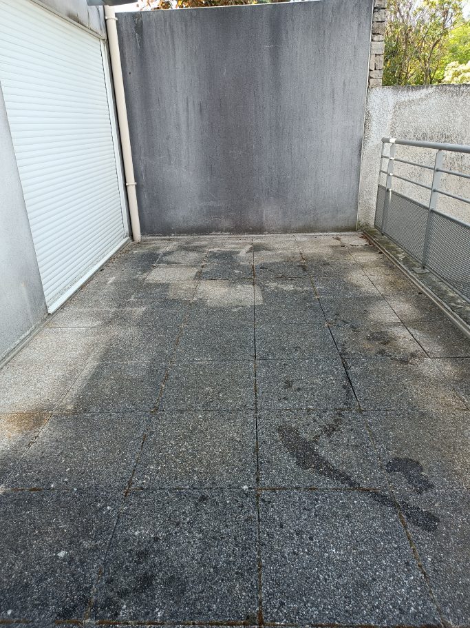 Avant terrasse + mur et façade